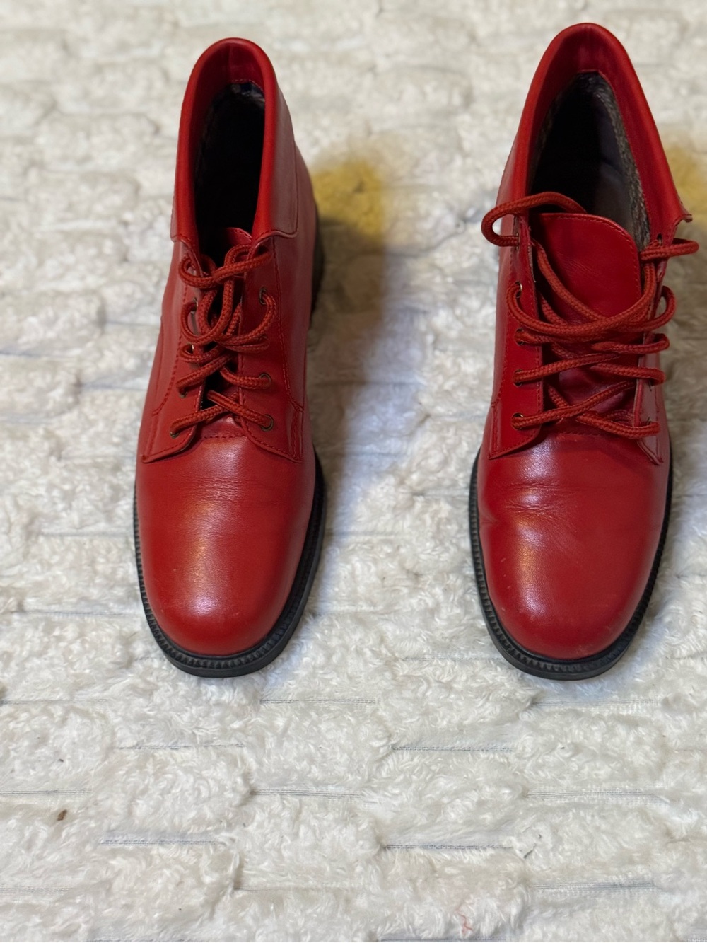 Vintage Danexx Red Lace-Up Booties Size 6.5 Retro Ankle Boots - Picture 2 of 13